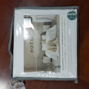 Luxury Twin white sheet set new